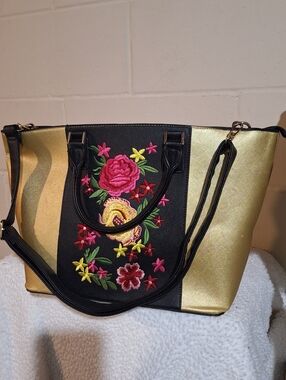 Embroidered Floral Tote Bag in Black and Gold